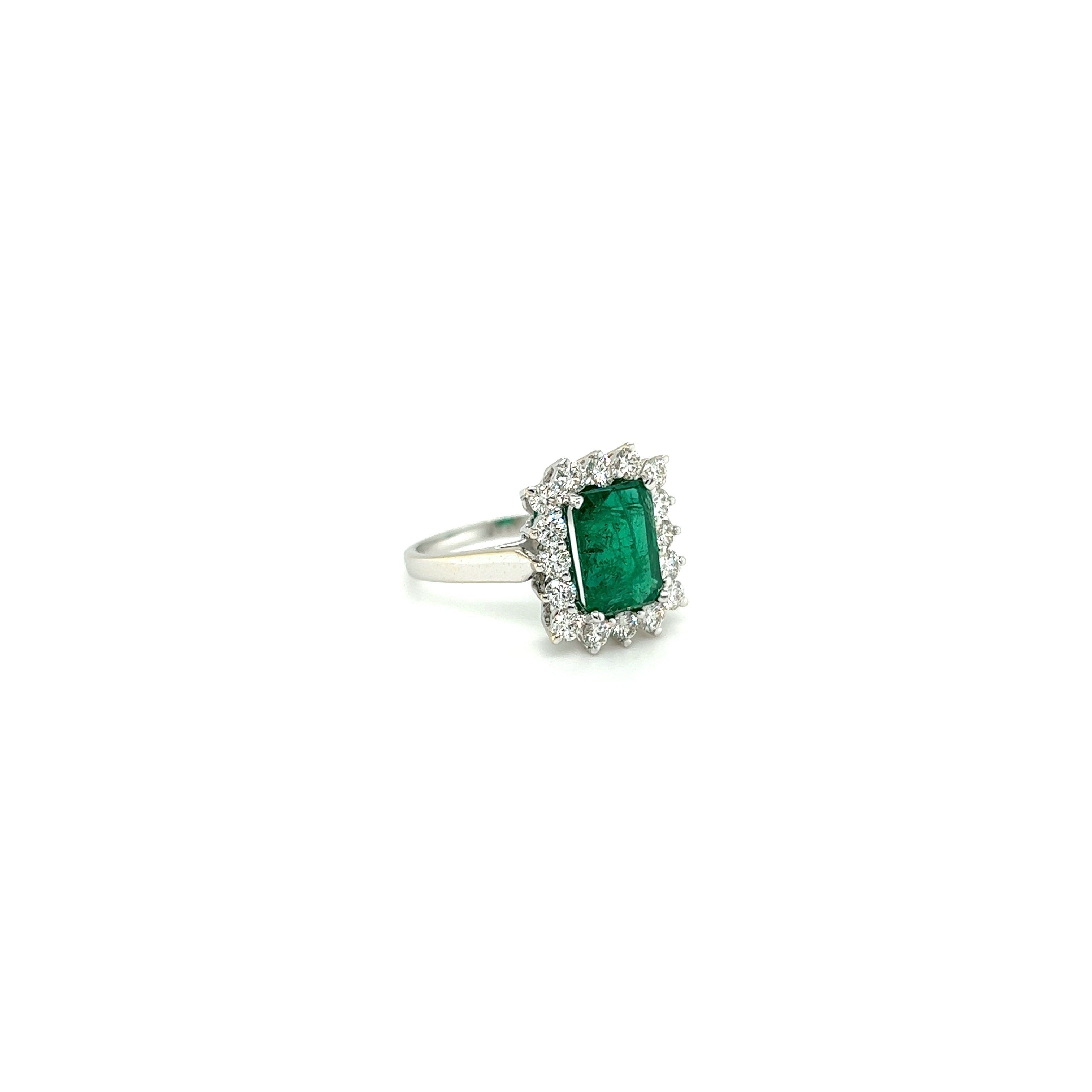 White Gold 18k Diamond and Green Emerald Ring | I&I Diamonds in Coconut Creek, FL