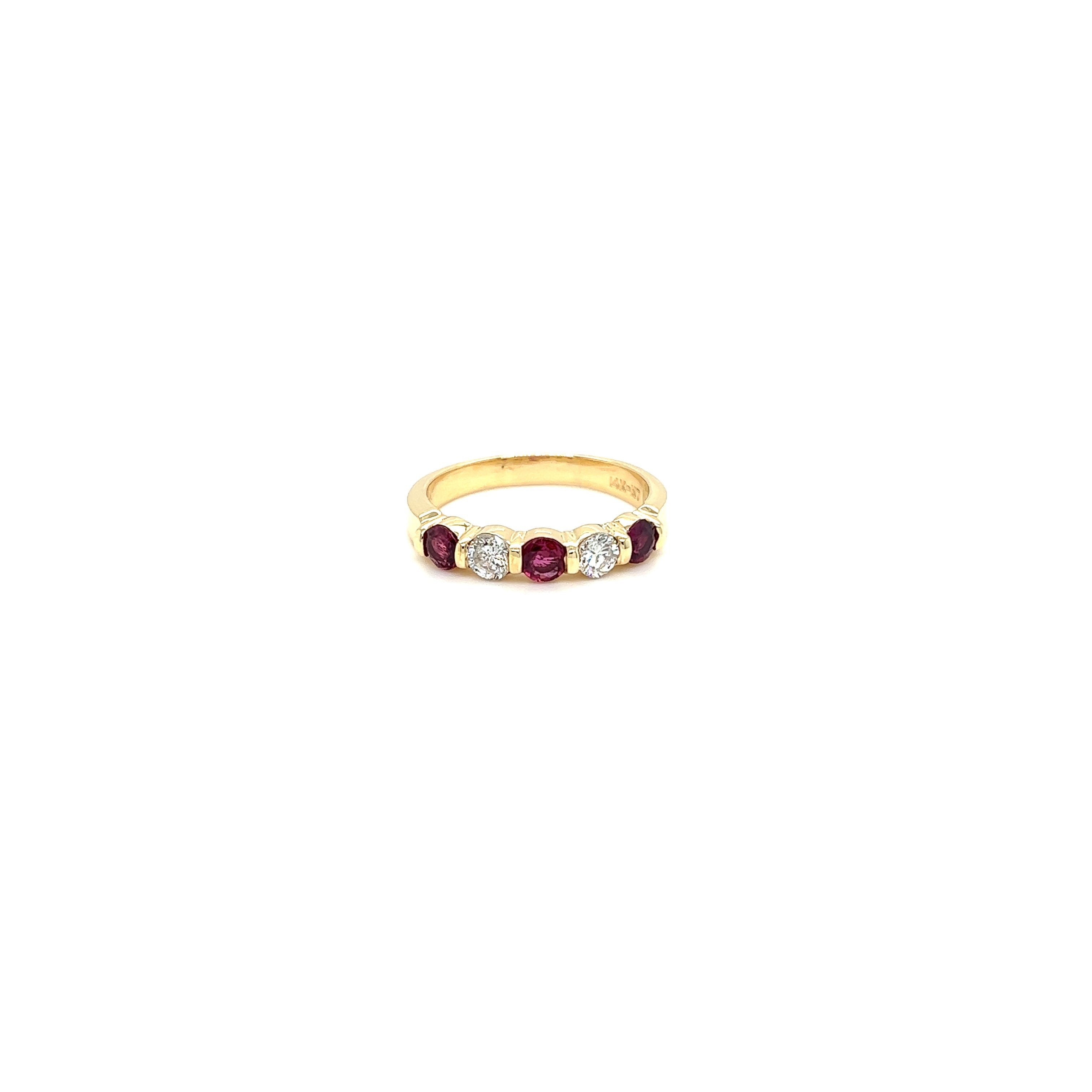 Yellow Gold 14k Diamond and Ruby Ring | I&I Diamonds in Coconut Creek, FL