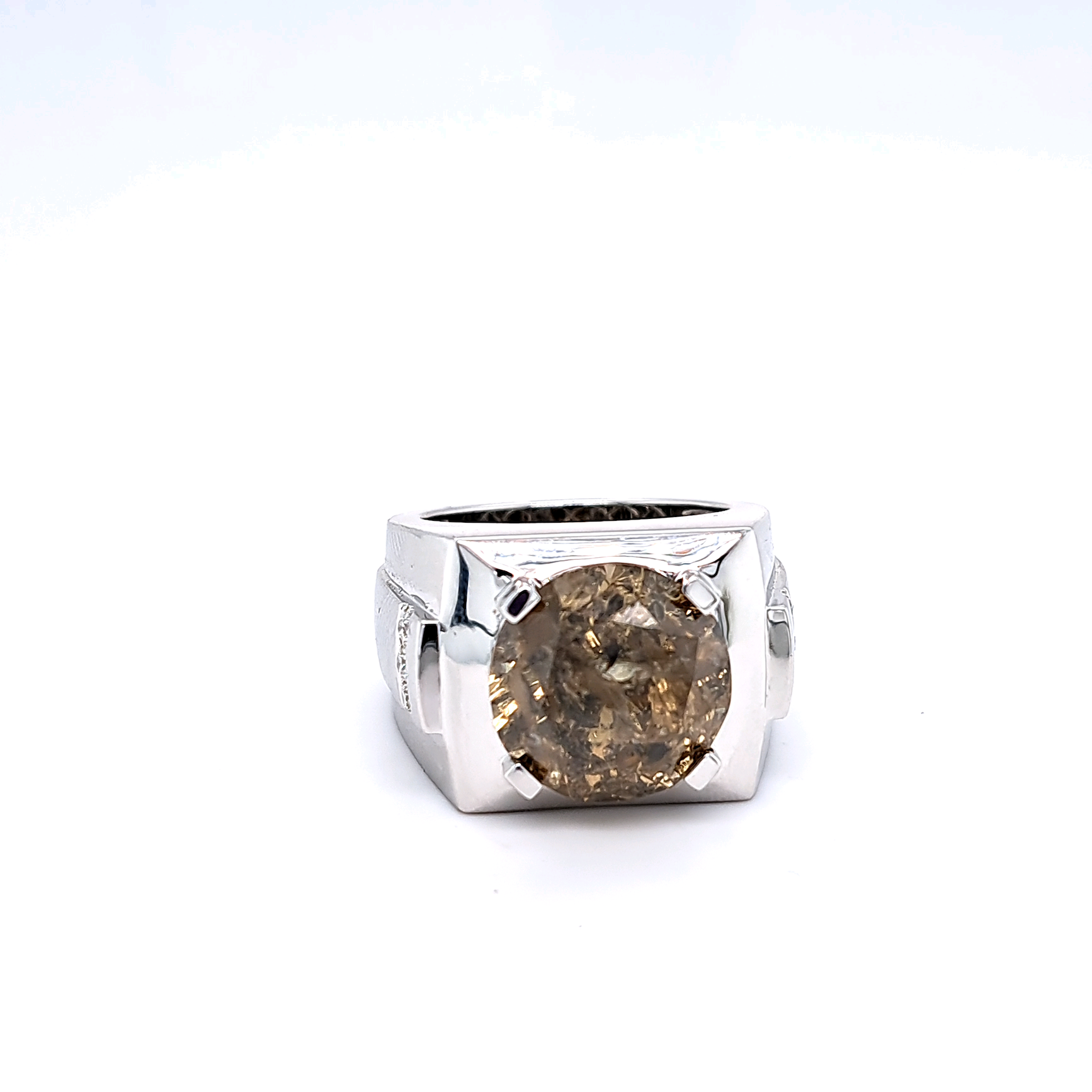 18k White Gold Brown Diamond Ring