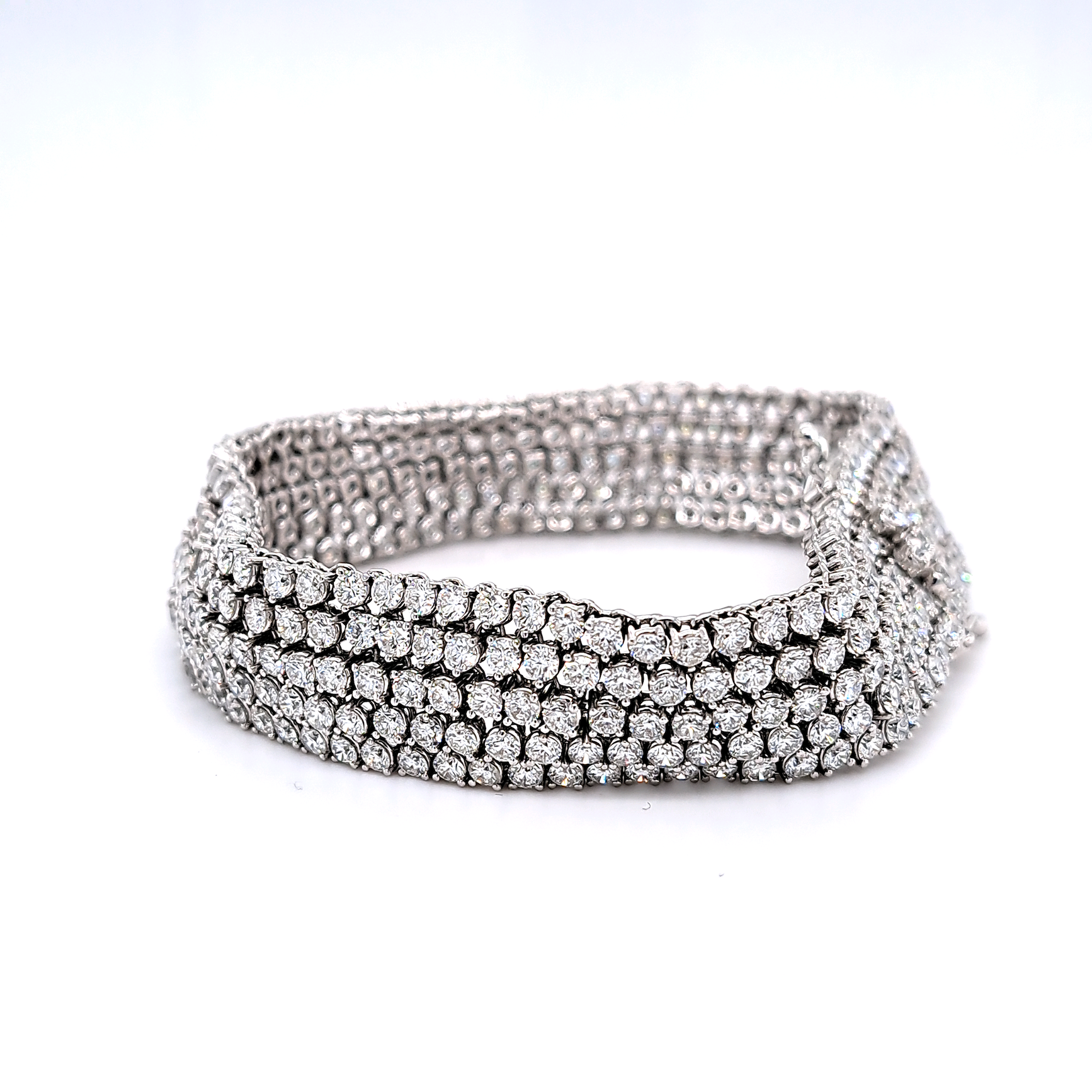 18k White Gold Exclusive Diamond Bracelet