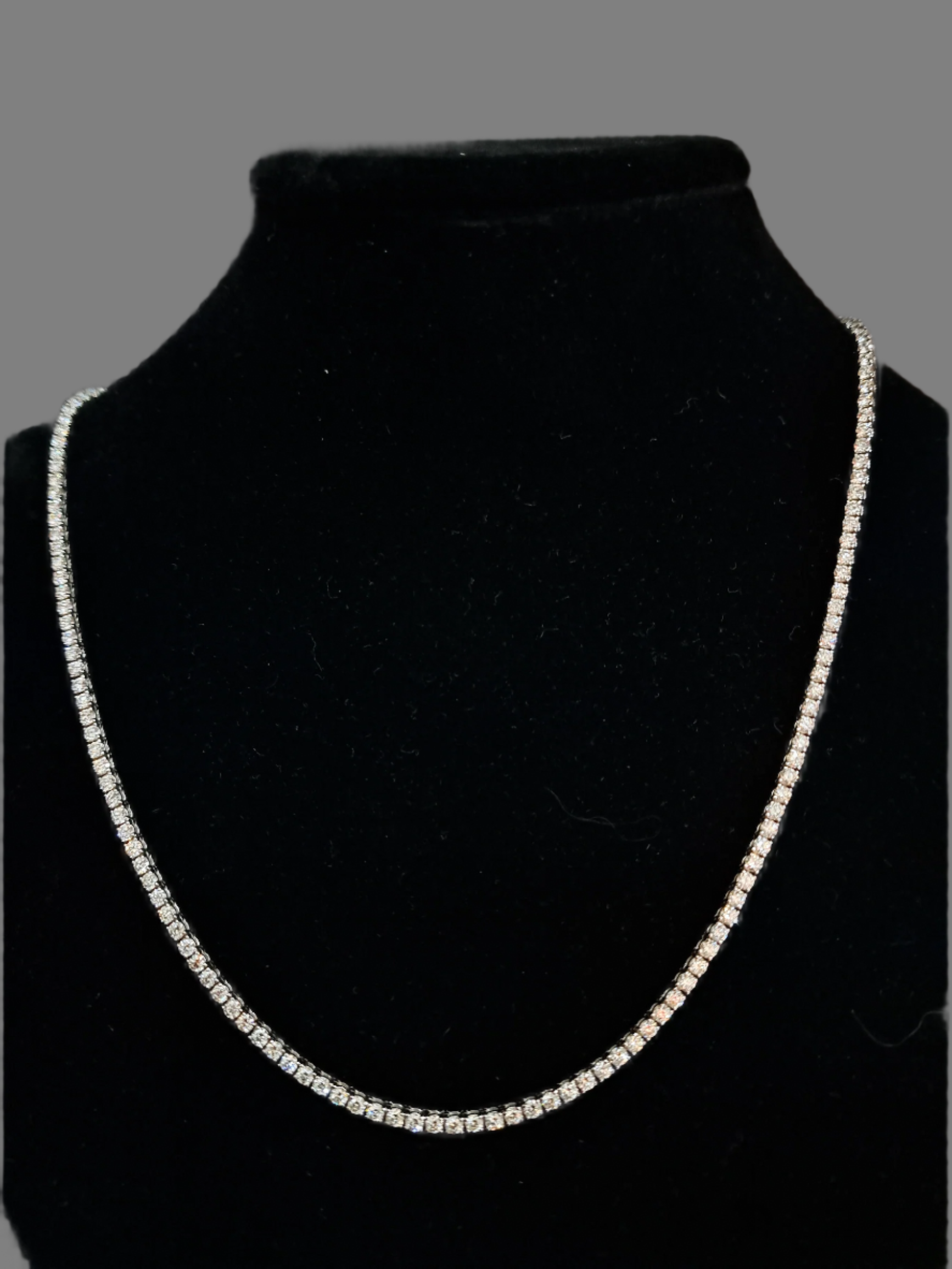 14k White Gold Diamond Tennis Necklace