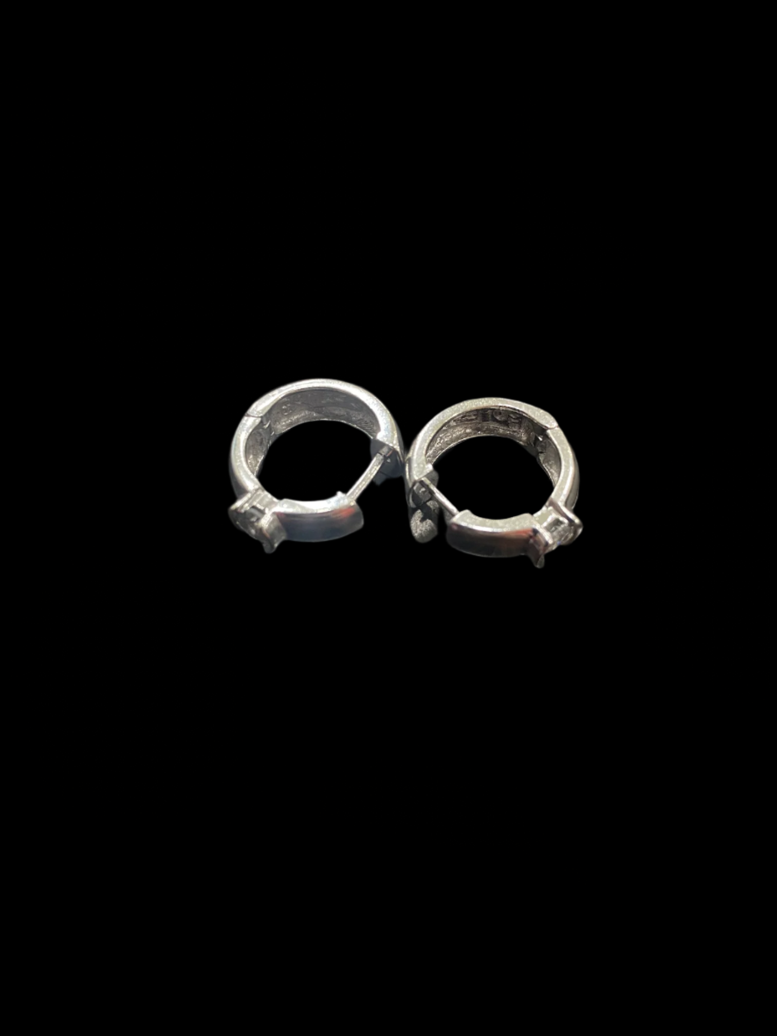 14k White Gold Diamond Huggie Earrings - 0.20ct