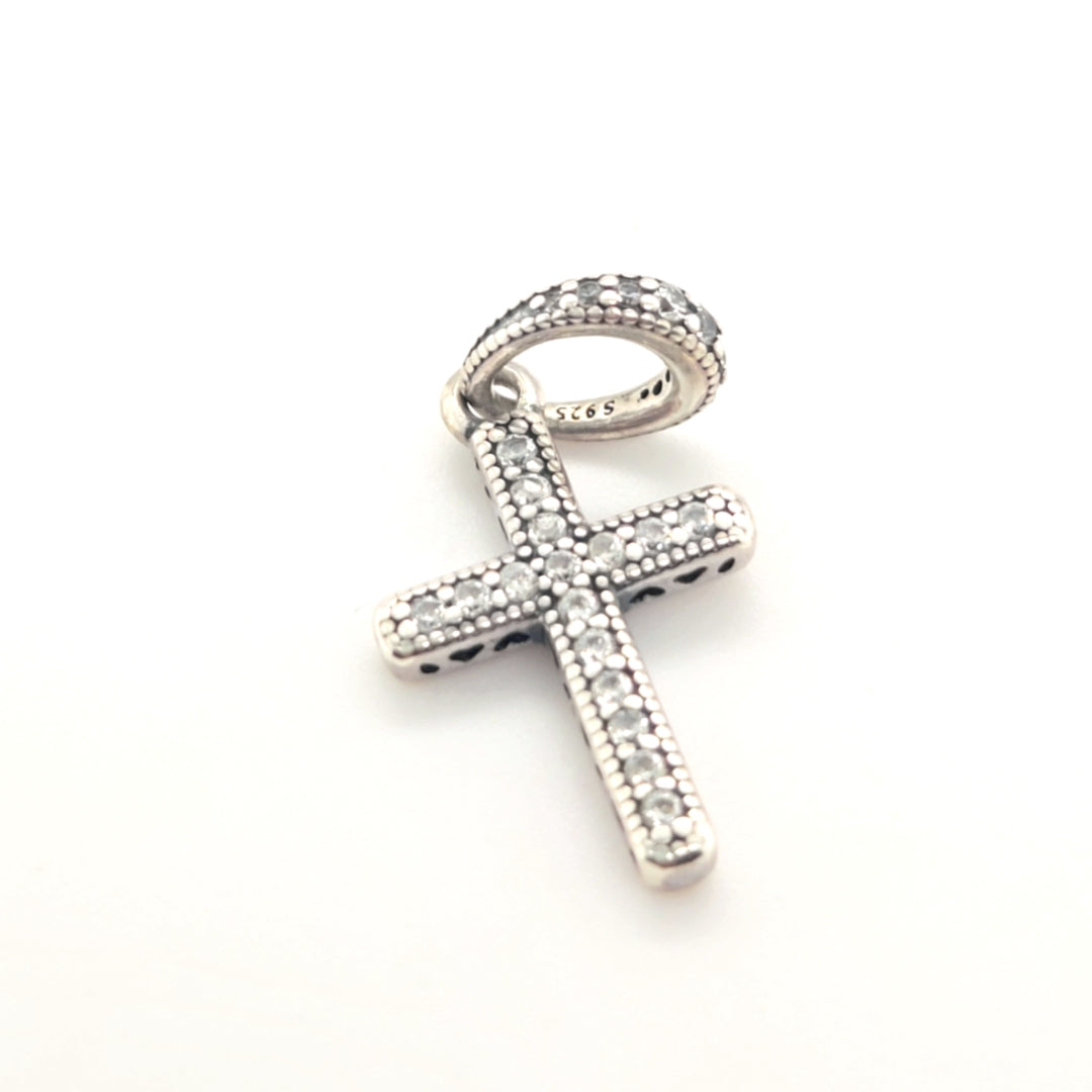 10k White Gold Diamond Cross Pendant