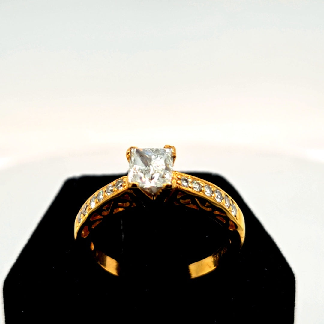 18k Yellow Gold Diamond Ring - 1.12ct total