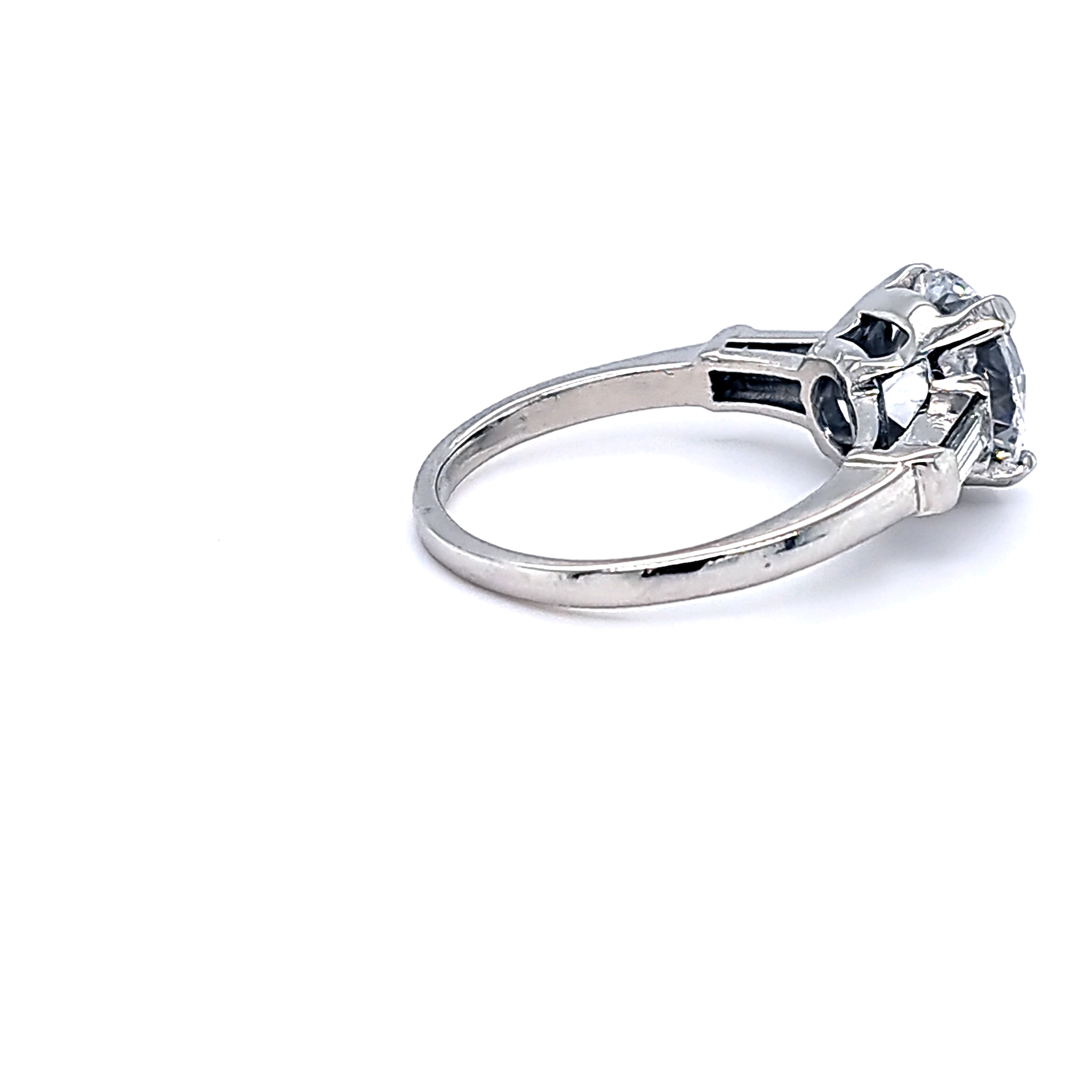 3.4 g Platinum, VS1 G color Diamond Ring